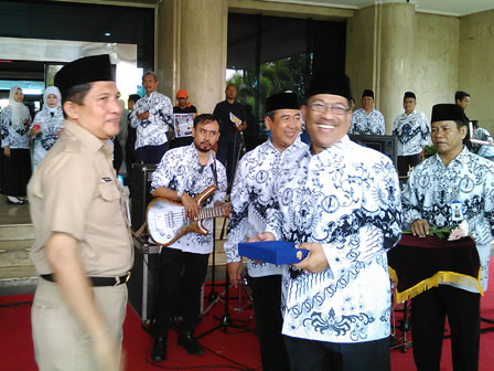 Pencarian PGRI Bukitraya - Persatuan Guru Republik Indonesia Cabang Bukitraya